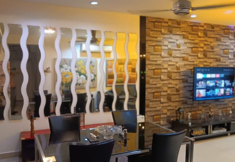 Royal Domain Sri Putramas II