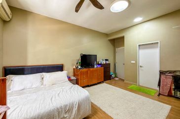 Parkfield Residences, Tropicana Heights