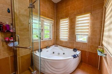 Seksyen 8, Kota Damansara