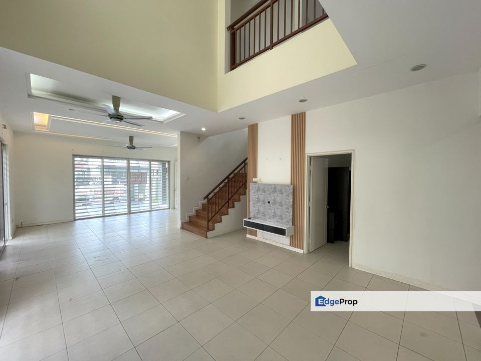 Anjung Suasana Bandar Seri Putra Bangi Double Storey Semi D For Sale Freehold , Selangor, Bangi