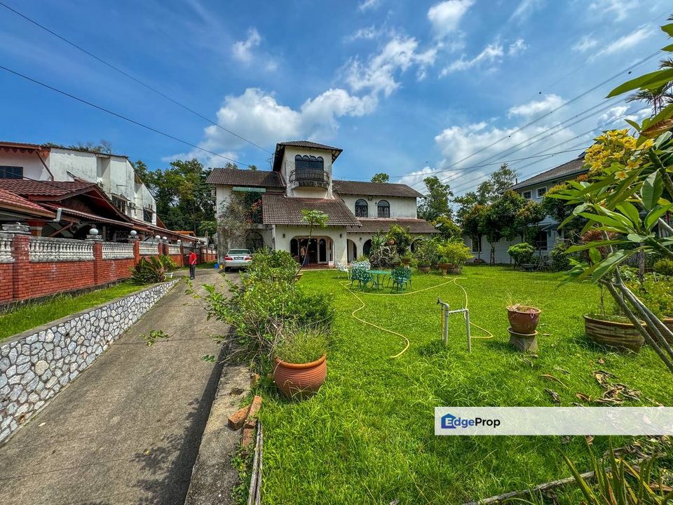 Seksyen 1 Bandar Baru Bangi Double Storey Bungalow For Sale, Selangor, Bangi