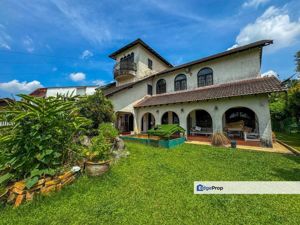 Seksyen 1 Bandar Baru Bangi Double Storey Bungalow For Sale, Selangor, Bangi