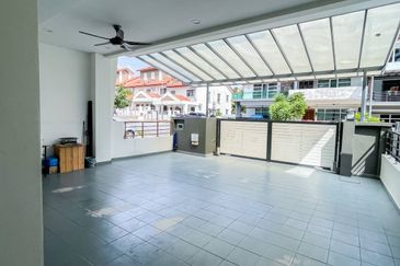 Taman Pinggiran Putra