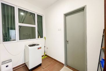 Taman Pinggiran Putra