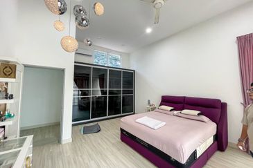 Taman Pinggiran Putra