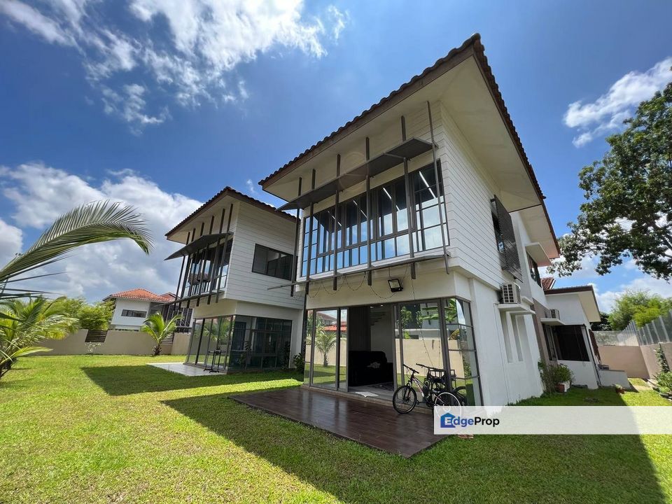 9,396 SQFT 2 Storey Bungalow Banyan Close Bandar Bukit Mahkota, Bangi FOR SALE, Selangor, Bangi