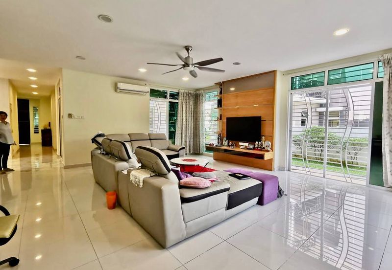 Bandar Tun Hussein Onn