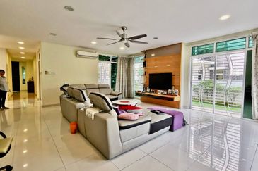 Bandar Tun Hussein Onn