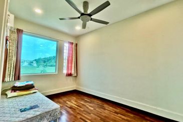 Bandar Tun Hussein Onn