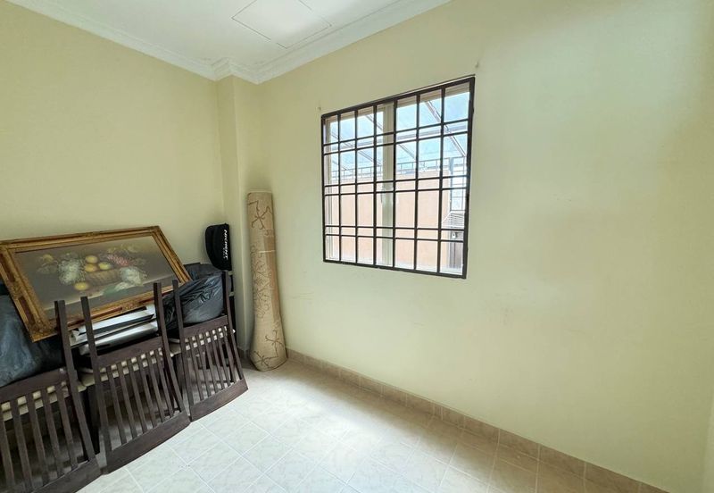 [RENOVATED 24'x80'] Double Storey Superlink Jalan Birai, Bukit Jelutong, Shah Alam FOR SALE