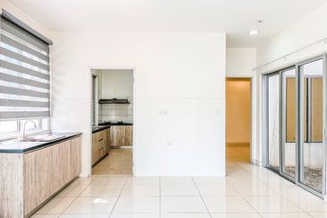 Parkfield Residences, Tropicana Heights