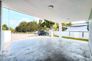 Parkfield Residences, Tropicana Heights