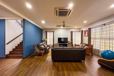 Putra Hill Residency