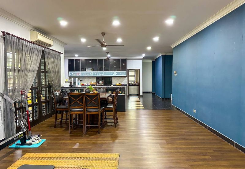 Putra Hill Residency