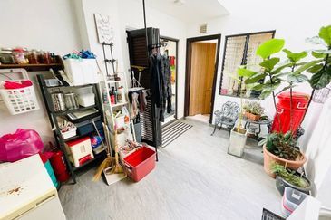 Tiana Elmina Gardens