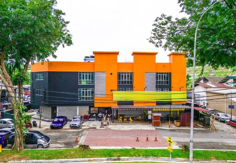 Bandar Tun Razak Business Centre