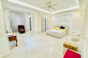 Bungalow Jalan Kubah Bukit Jelutong Shah Alam 3 Storey Bungalow FOR SALE FREEHOLD CORNER LOT 