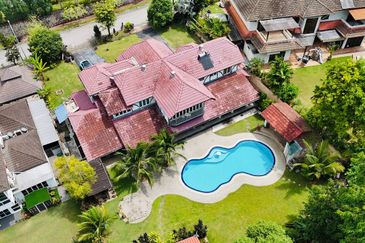 KGSAAS Golf Club, Seksyen 13