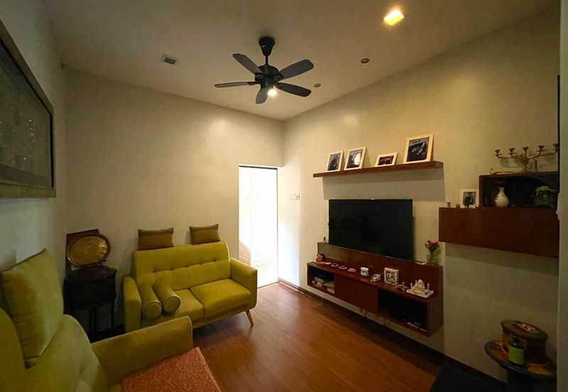 CORNER LOT Double Storey Bungalow Bidai Residence Bukit Jelutong, Sha Alam FOR SALE