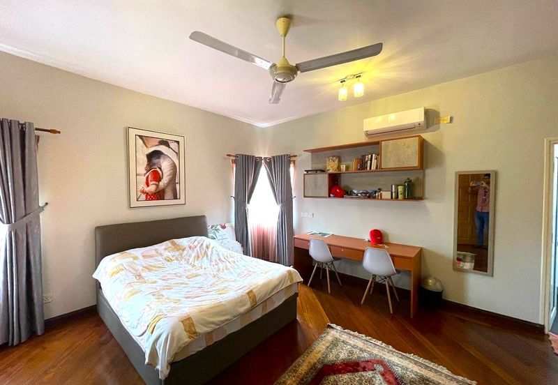 CORNER LOT Double Storey Bungalow Bidai Residence Bukit Jelutong, Sha Alam FOR SALE