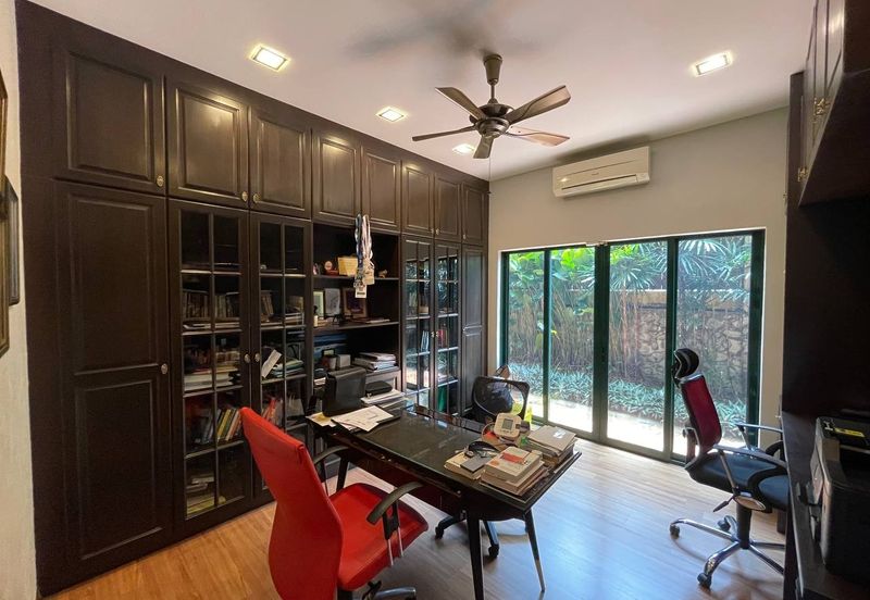 CORNER LOT Double Storey Bungalow Bidai Residence Bukit Jelutong, Sha Alam FOR SALE