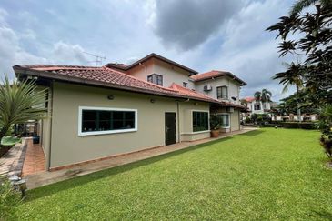 CORNER LOT Double Storey Bungalow Bidai Residence Bukit Jelutong, Sha Alam FOR SALE