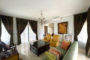 CORNER LOT Double Storey Bungalow Bidai Residence Bukit Jelutong, Sha Alam FOR SALE