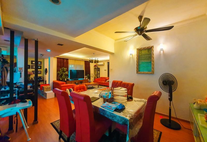 3 Storey Terrace Jalan Uranus Subang Bestari, Seksyen U5, Shah Alam FOR SALE