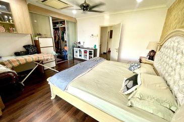 RENOVATED 2.5 Storey Superlink Terrace CYPRUS, USJ Heights Subang Jaya FOR SALE