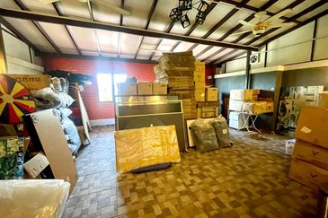 RENOVATED 2.5 Storey Superlink Terrace CYPRUS, USJ Heights Subang Jaya FOR SALE