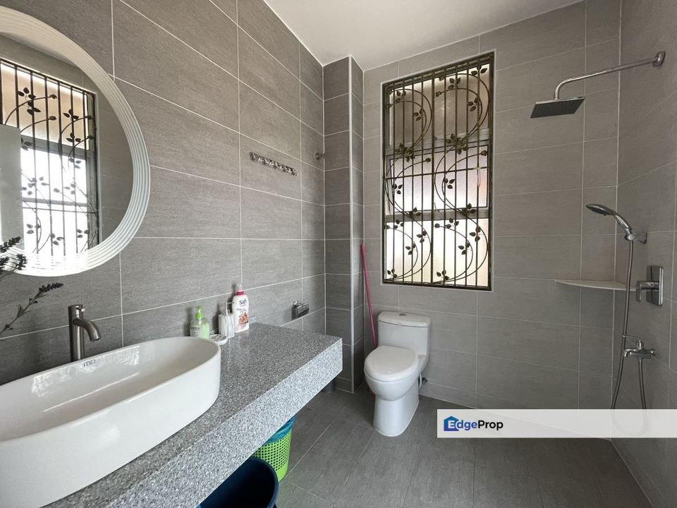 Bungalow Seksyen 3 Bandar Baru Bangi FOR SALE, Selangor, Bangi