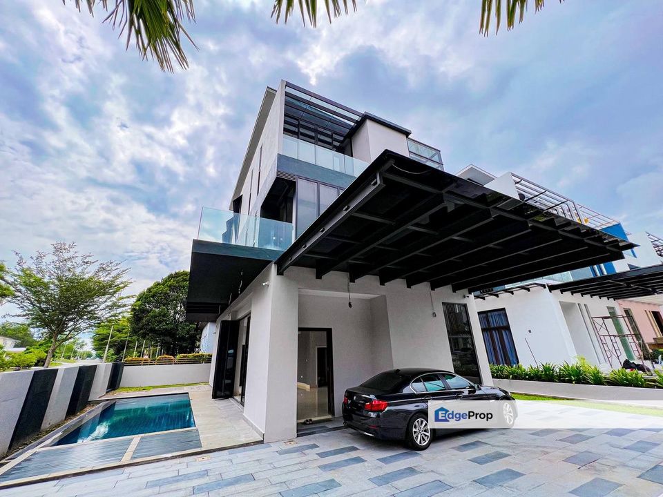 Bungalow Perdana Lakeview East Cyberjaya 2.5 Storey Semi D Perdana Lake View East FOR SALE, Selangor, Cyberjaya