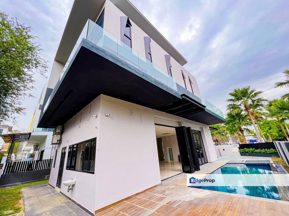 Bungalow Perdana Lakeview East Cyberjaya 2.5 Storey Semi D Perdana Lake View East FOR SALE, Selangor, Cyberjaya