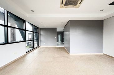 Perdana Lakeview East