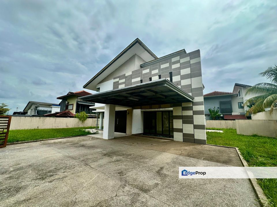 Banyan Close Bandar Bukit Mahkota Bangi Double Storey Bungalow For Sale Freehold, Selangor, Bangi