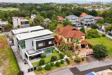 Bungalow Jalan Menara Bukit Jelutong Shah Alam Double Storey Bungalow For Sale Near Jalan Bidai Jalan Mihrab Jalan Titian