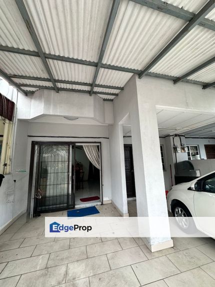 Double storey terrance USJ 1 for sale extended front and back , Selangor, USJ