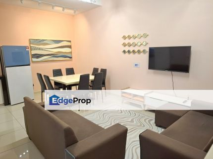 Fully furnished townehouse nicely deocrated at 16 sierra for rent , Selangor, Puchong South