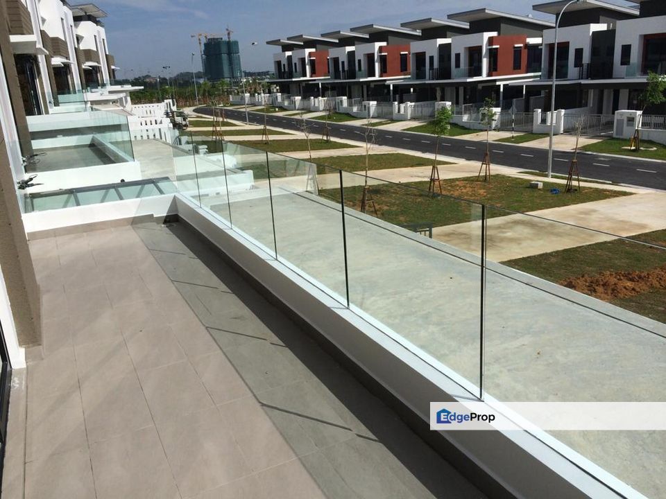 Semi-D Detached House 3 Storey For SALE, Johor, Nusajaya