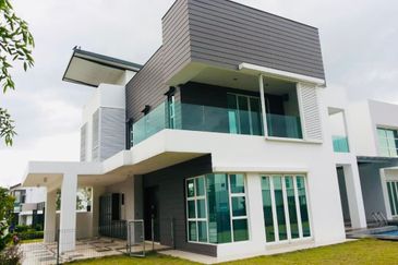 Noble Park @ East Ledang