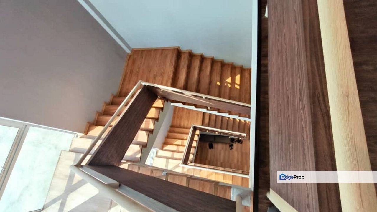 Desa Cemerlang Factory, Johor, Ulu Tiram