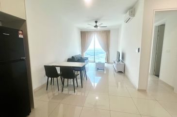 The M @ Medini Macrolink