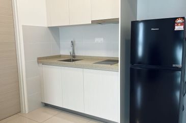 The M @ Medini Macrolink