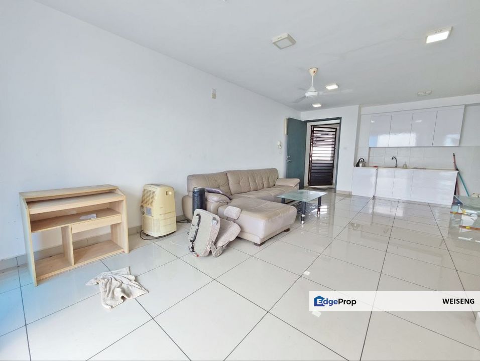 D'ambience 2 Bedrooms Unit For Sale, Johor, Permas Jaya/Senibong