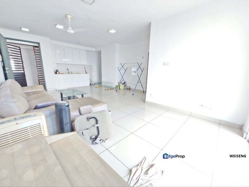 D'ambience 2 Bedrooms Unit For Sale, Johor, Permas Jaya/Senibong