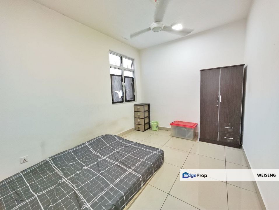 D'ambience 2 Bedrooms Unit For Sale, Johor, Permas Jaya/Senibong