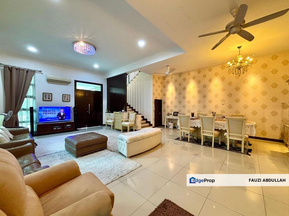 [RENOVATED] 2.5 Storey Semi D Restrees USJ 17 Subang Jaya, Selangor, Subang Jaya