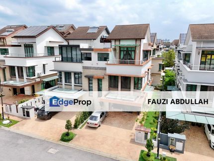 [RENOVATED] 2.5 Storey Semi D Restrees USJ 17 Subang Jaya, Selangor, Subang Jaya