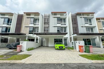 Duta Villa, Presint 14