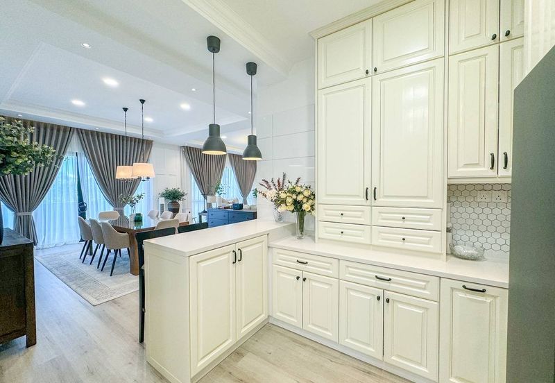 Lucent Residence @ twentyfive.7